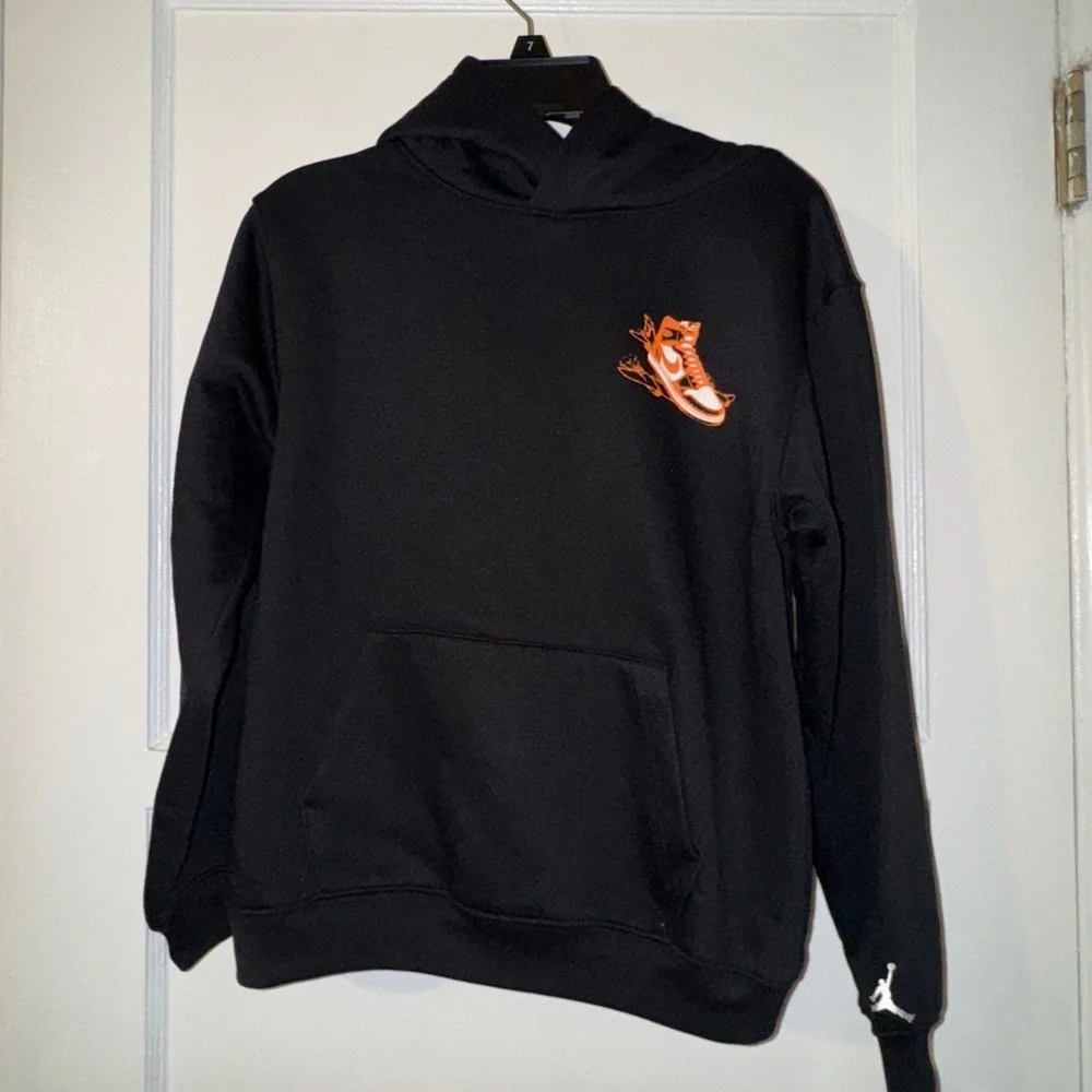 Boys Nike Jordan Hoodie NWT Sz M retail $55